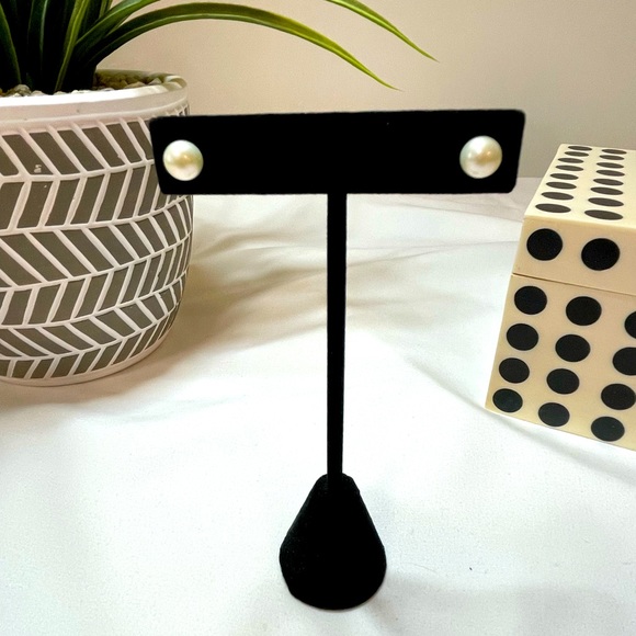 Freshwater Pearl Necklace, Ring, Bracelet, & Earrings Set - Picture 3 of 16